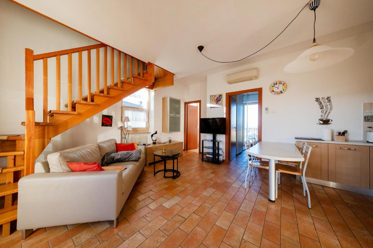 Apartmentsgarda - Rosa Chiare Bardolino Extérieur photo