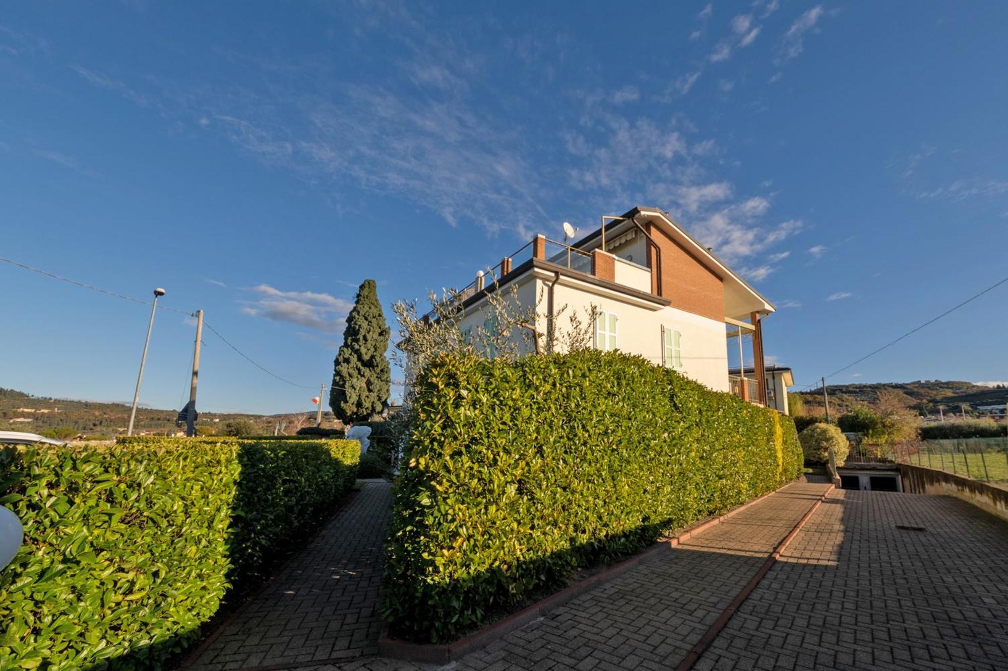 Apartmentsgarda - Rosa Chiare Bardolino Extérieur photo